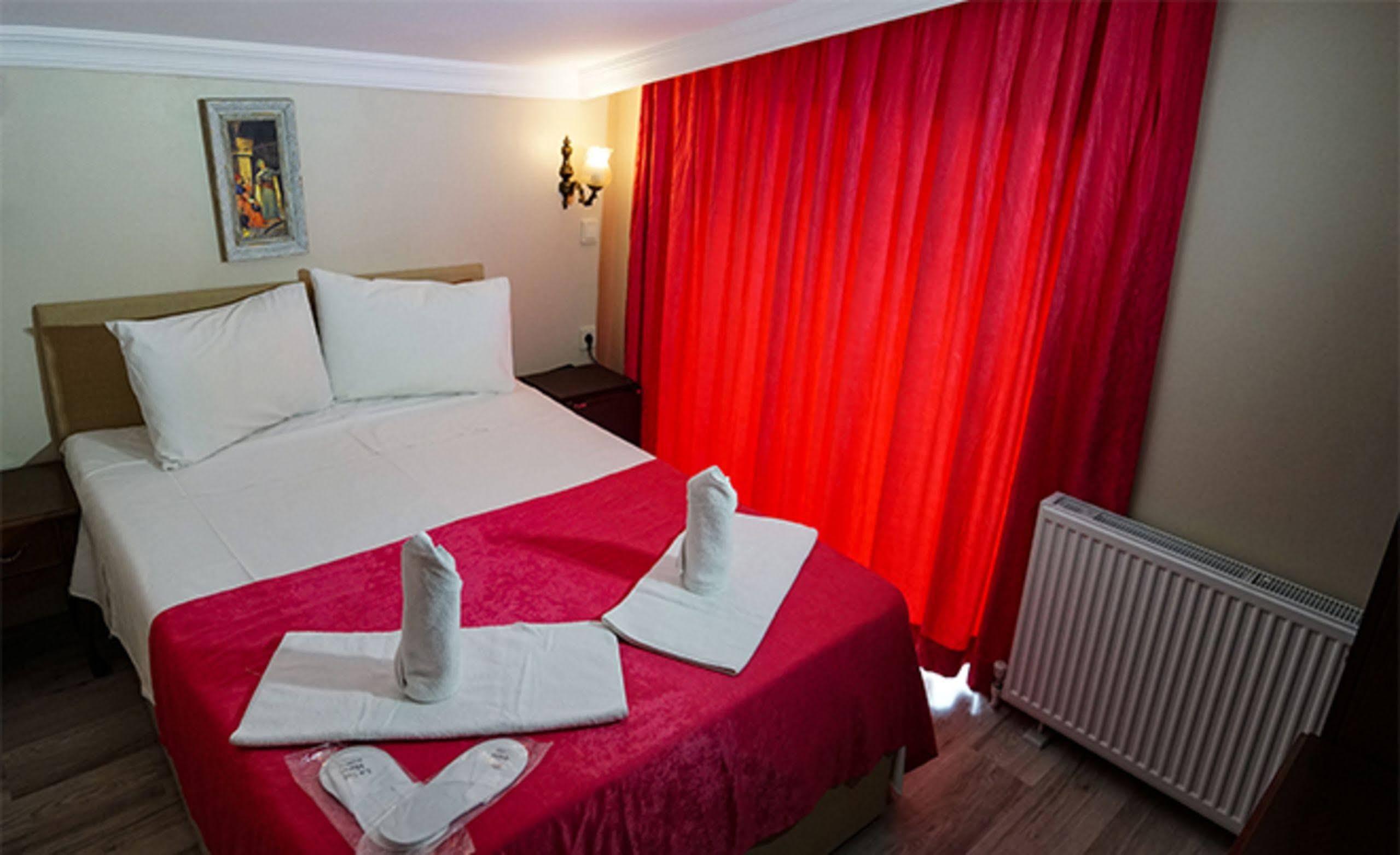 Pelit Boutique Hotel Adalar Exterior photo