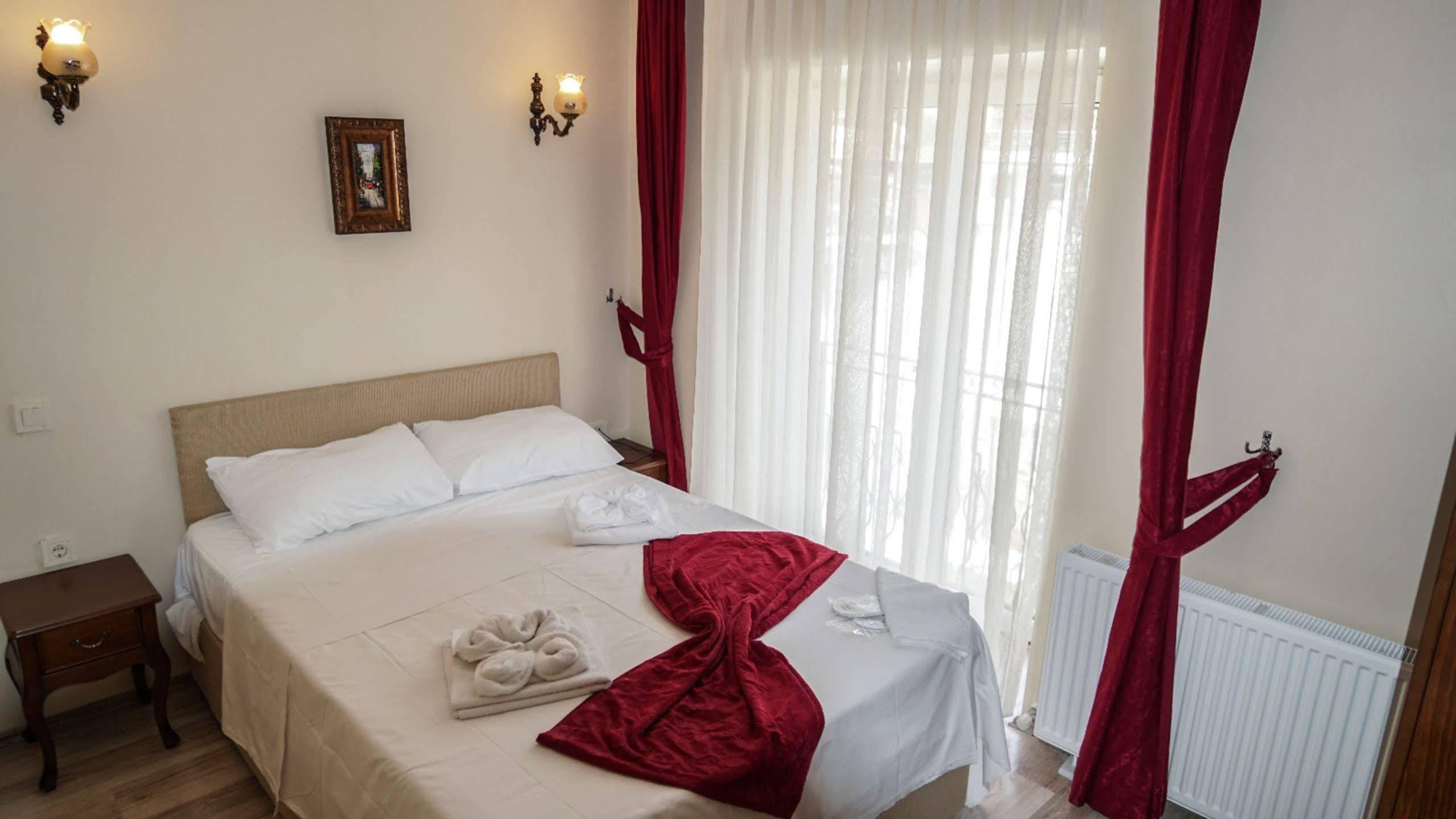 Pelit Boutique Hotel Adalar Exterior photo